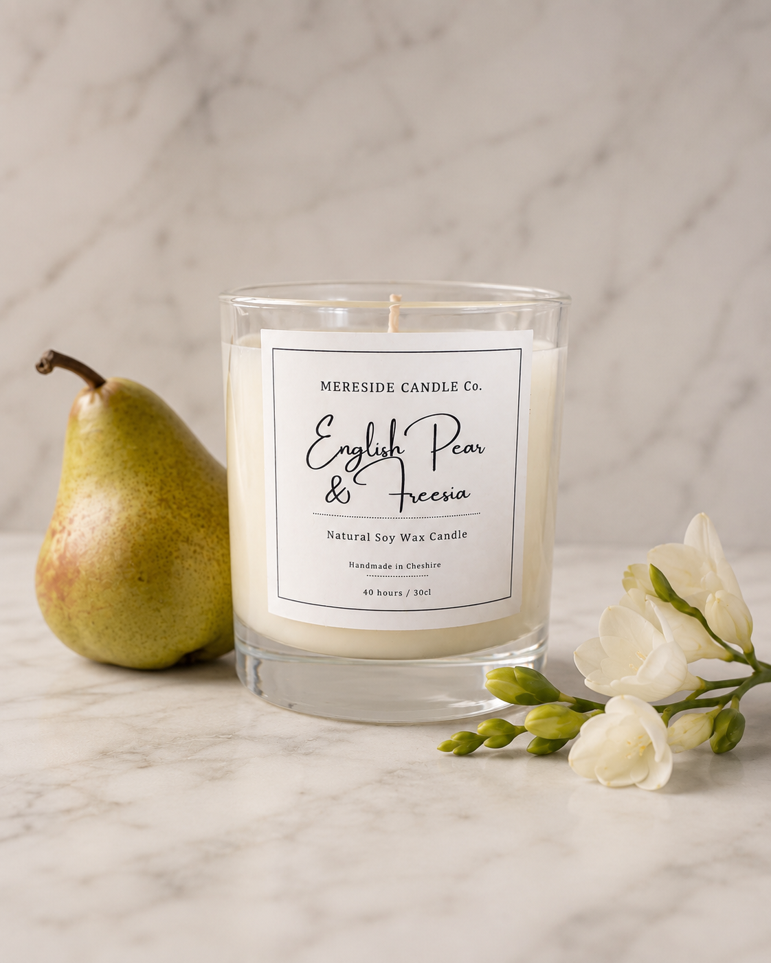 English Pear & Freesia Luxury Candle 30cl
